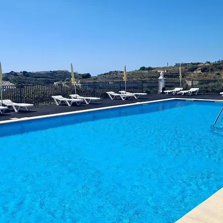 Apartment And Blue View *
